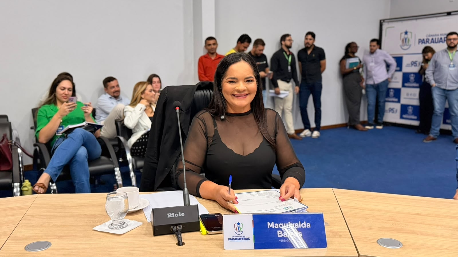 IMaquivalda Barros cobra informações sobre coleta de lixo patológico, transporte escolar  e limpeza urbana